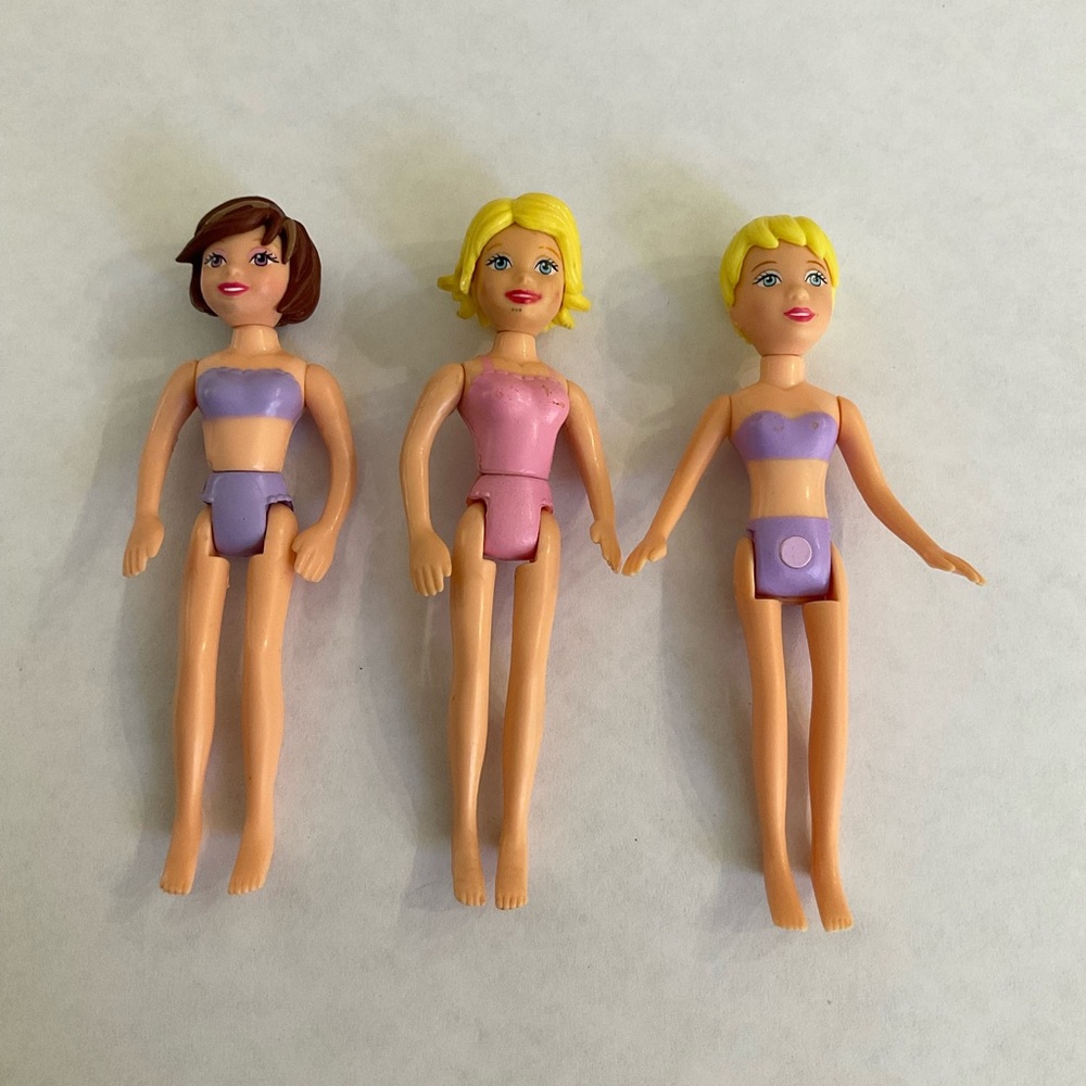 THREE POLLY POCKET DOLLS TWO BLONDE ONE BRUNETTE